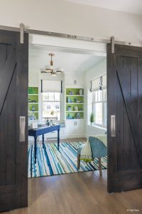 interior-barn-door-49812b